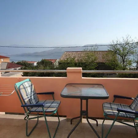 Apartamento For Families With Children Pag - 6467 Pag Town