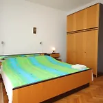 Apartments For Families With Children Pag - 6467 Apartment Pag Town