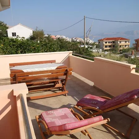 Apartments For Families With Children Pag - 6467 *