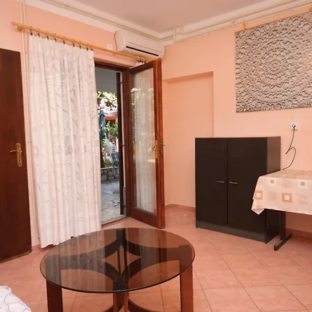 Apartments For Families With Children Pag - 6467