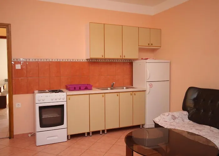 For Families With Children Pag - 6467 *