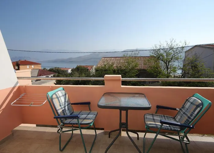 Apartamento For Families With Children Pag - 6467 Pag Town