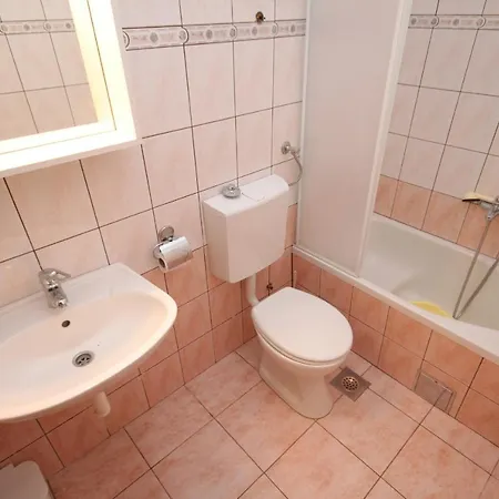 For Families With Children Pag - 6467 Daire *